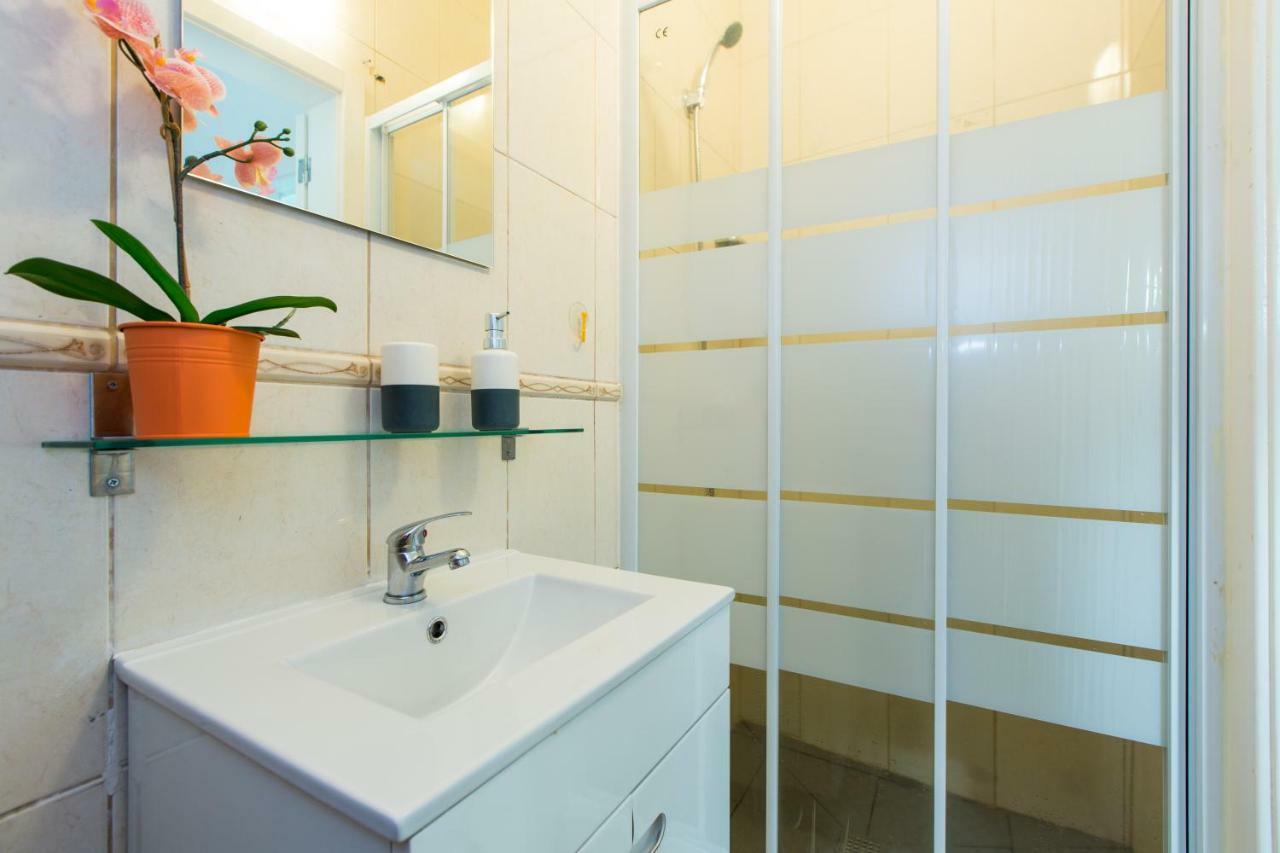 Santos Neighborhood Apartment Лиссабон Экстерьер фото